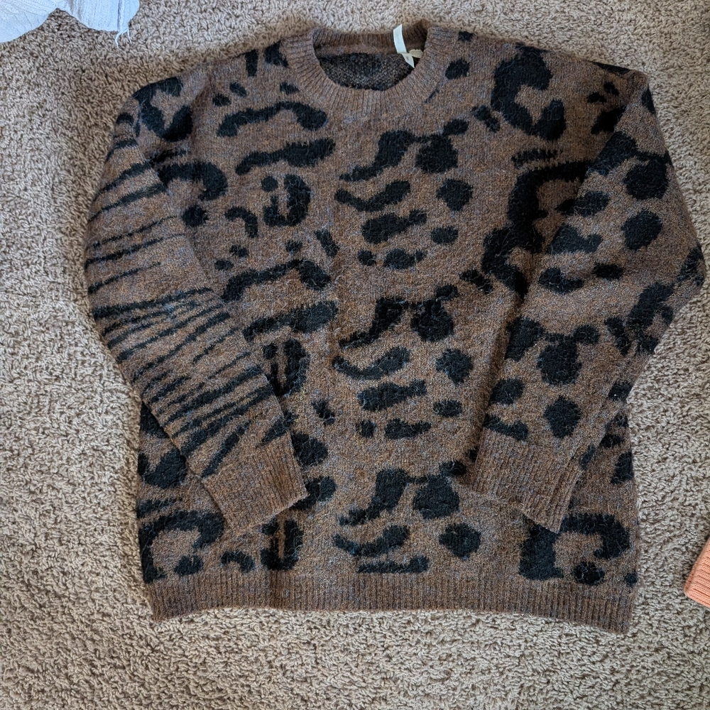 Love Finn - Plenty - Brown and Black Animal Print Sweater